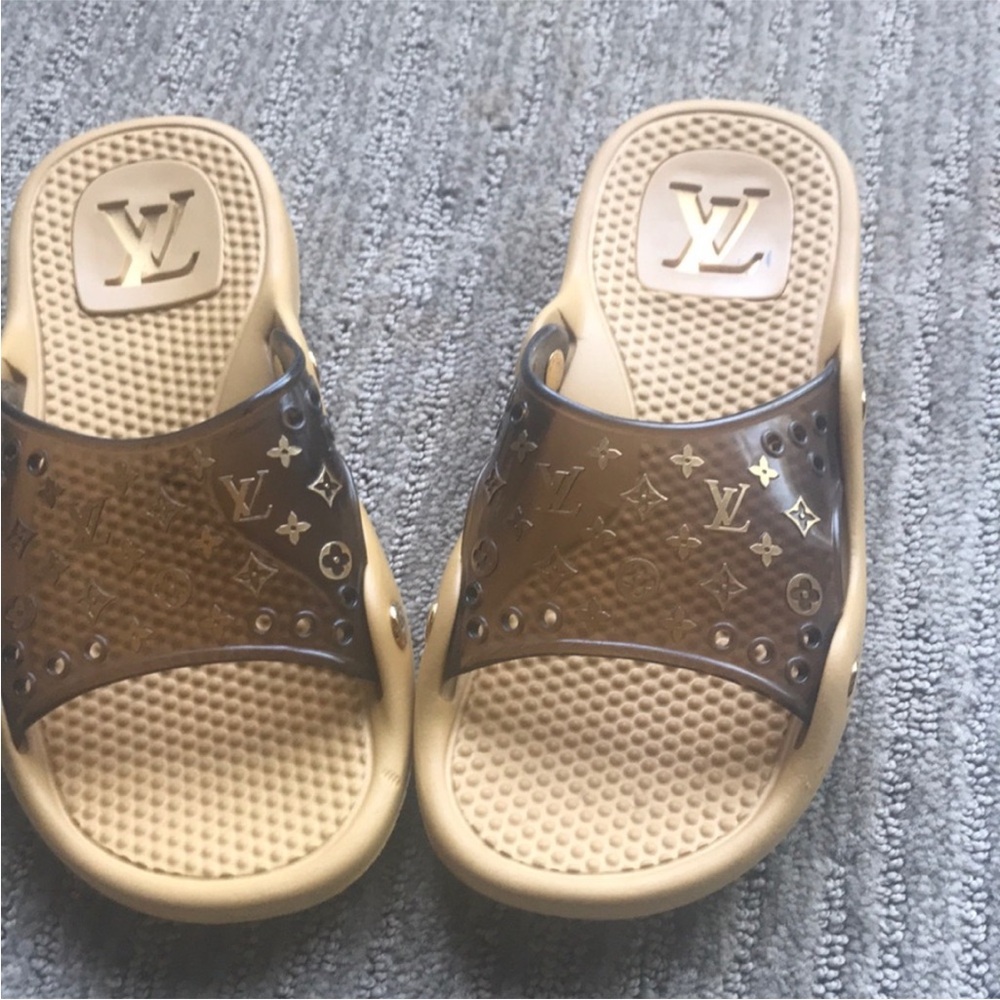 Louis Vuitton Slides - Picture 2 of 7